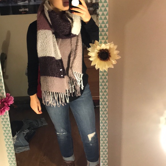 Scarf - Picture 2 of 2